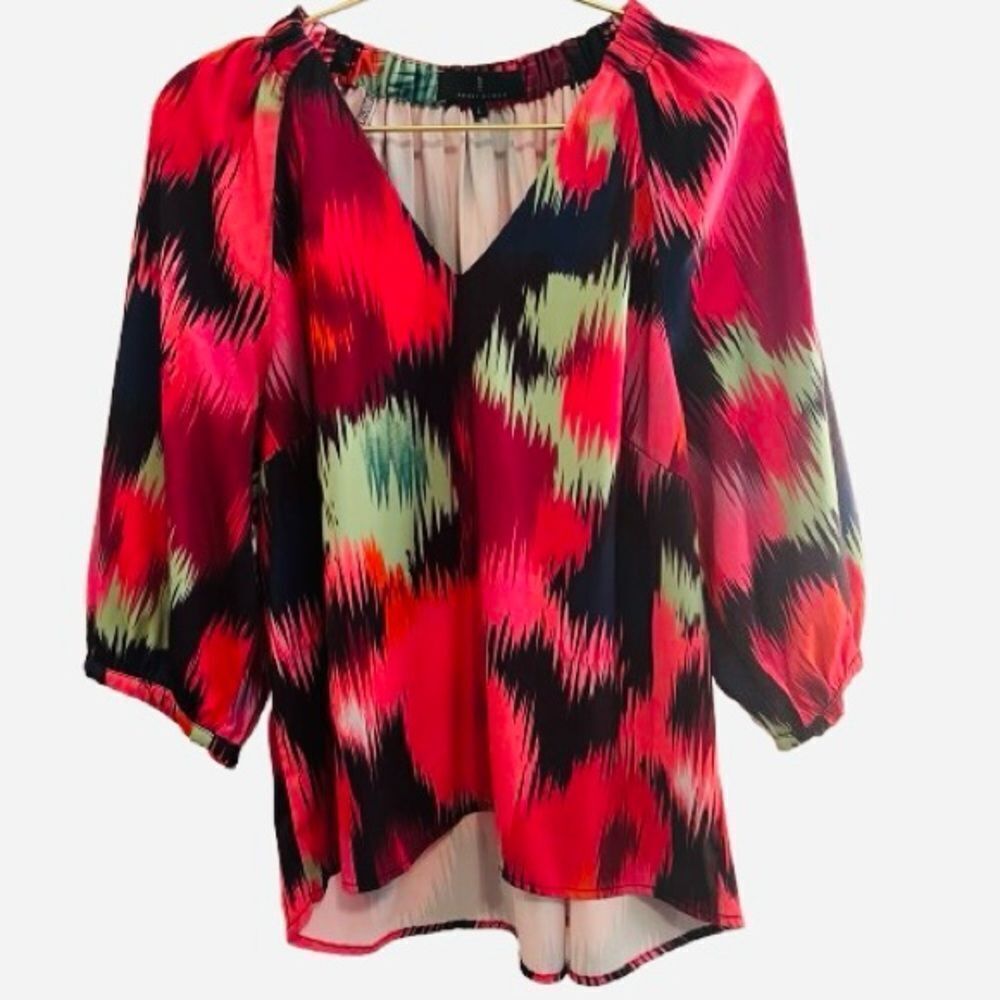 Abby Glass Vibrant Blouse